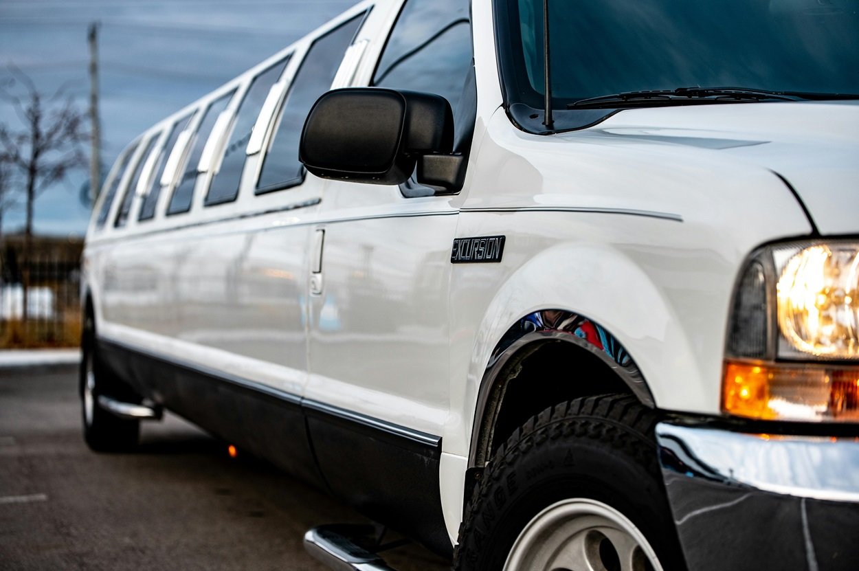 Limousine Service in Singapore Luxury, Comfort, and Convenience in Every Ride