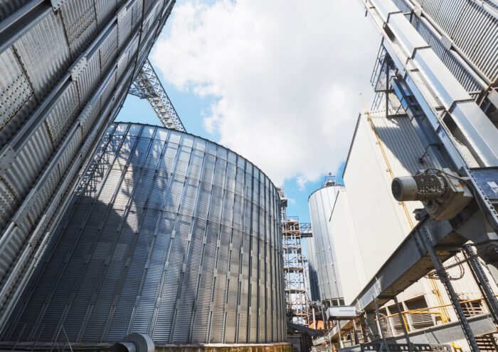 Premium Galvanized Flat Bottom Silos for Advanced Grain Storage Solutions Across India
